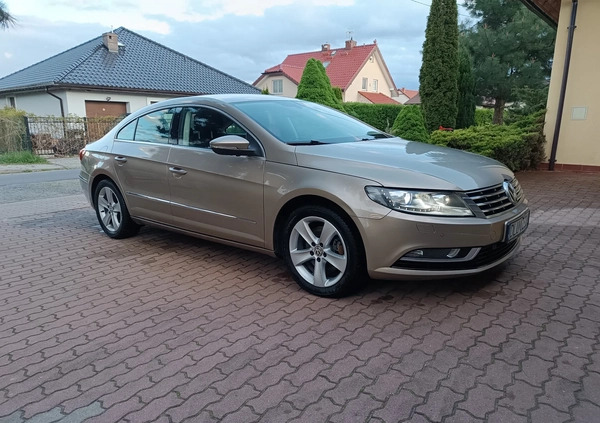 Volkswagen Passat cena 40900 przebieg: 230000, rok produkcji 2015 z Lubin małe 497